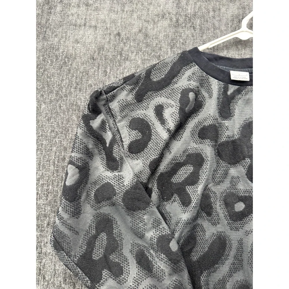Nike Sweatshirt Unisex Kids L Gray Camouflage Logo Fleece Lined Ribbed Loose Fit